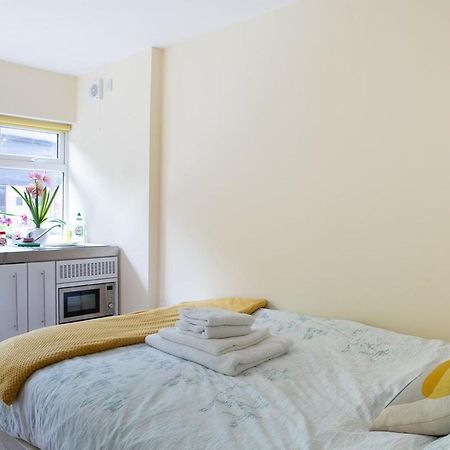New Snug Doubleensuite In Central Forest Row Buitenkant foto